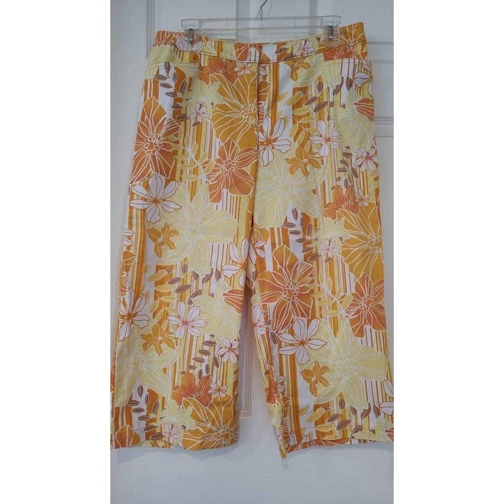 Chico's Hawaiian Tiki Floral Retro crop pants size 1.5 or 10
